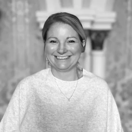 Photo of Lisa Reynolds